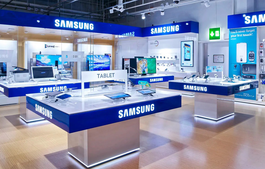 Professional in shop branding display